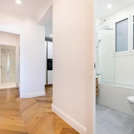 Majestic 4Br/4Bath Apartment In Sagrada Familia Area Barcelone Extérieur photo