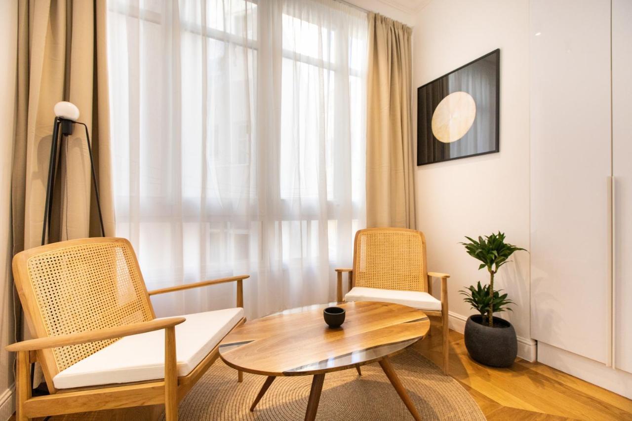 Majestic 4br/4bath In Sagrada Familia Area Appartamento
