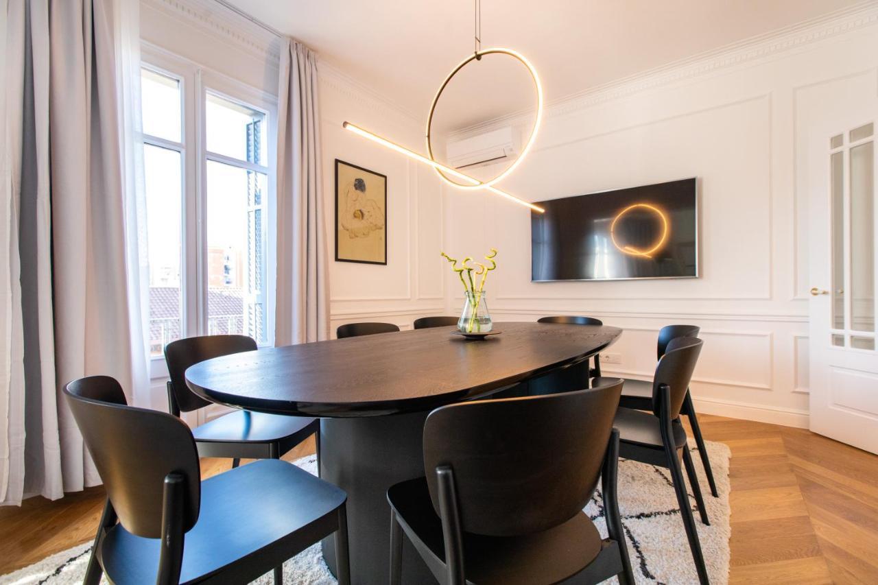 Majestic 4br/4bath In Sagrada Familia Area Appartamento *